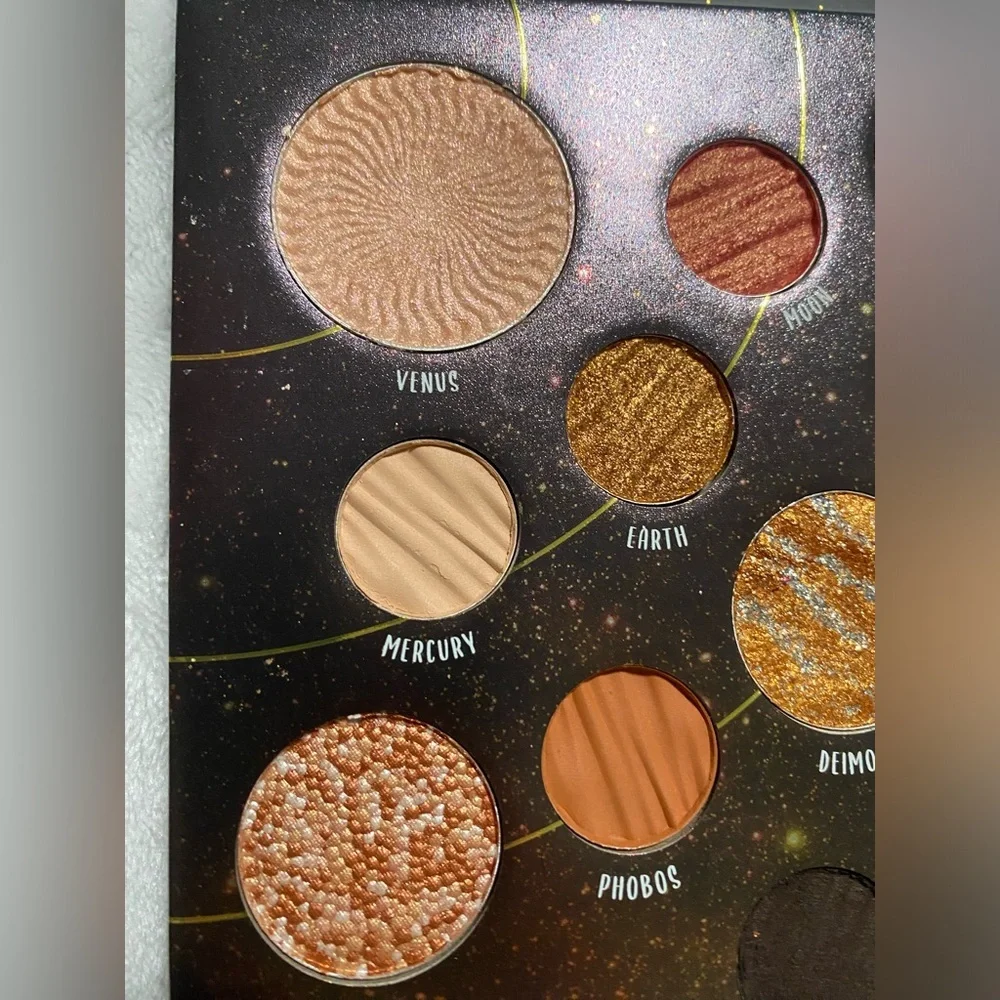 Dito Cosmetics Venus Palette Limited Edition 12 Shade Palette